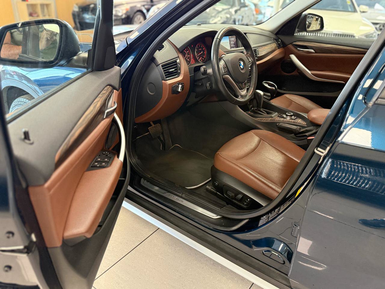 Used 2013 BMW X1 xDrive35i AWD/4WD image 9
