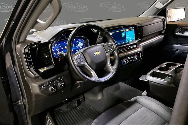 Used 2023 Chevrolet Silverado 1500 LT AWD/4WD image 18