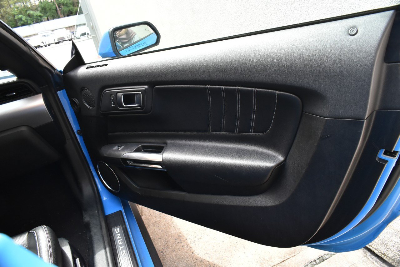 Used 2022 Ford Mustang Premium RWD image 19