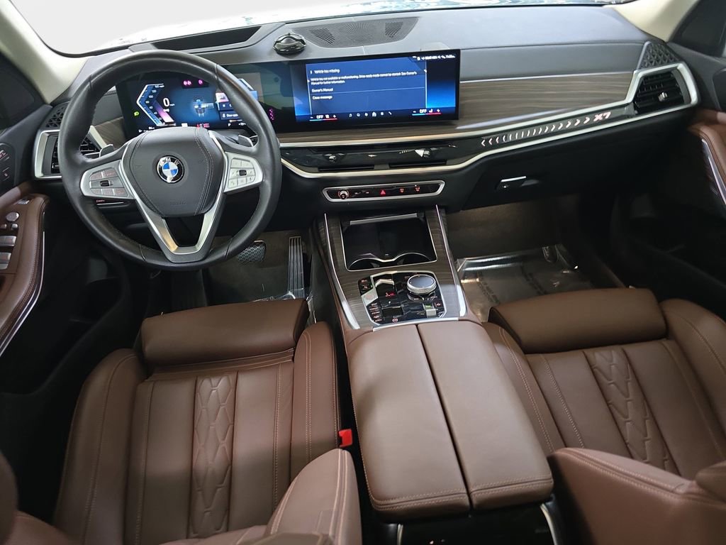 Certified 2024 BMW X7 xDrive40i image 11