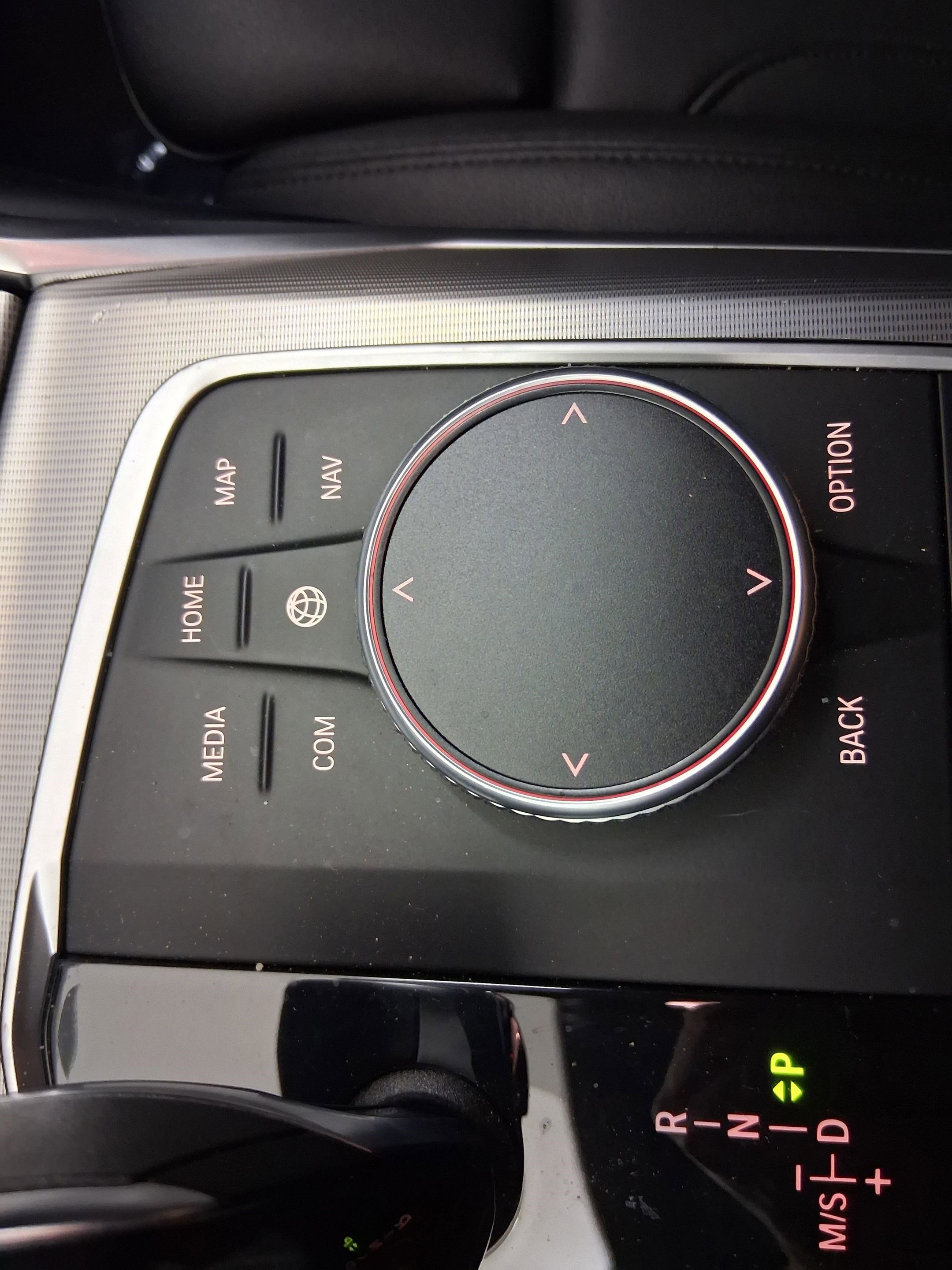 Used 2020 BMW 330i Sedan w/ Convenience Package image 18