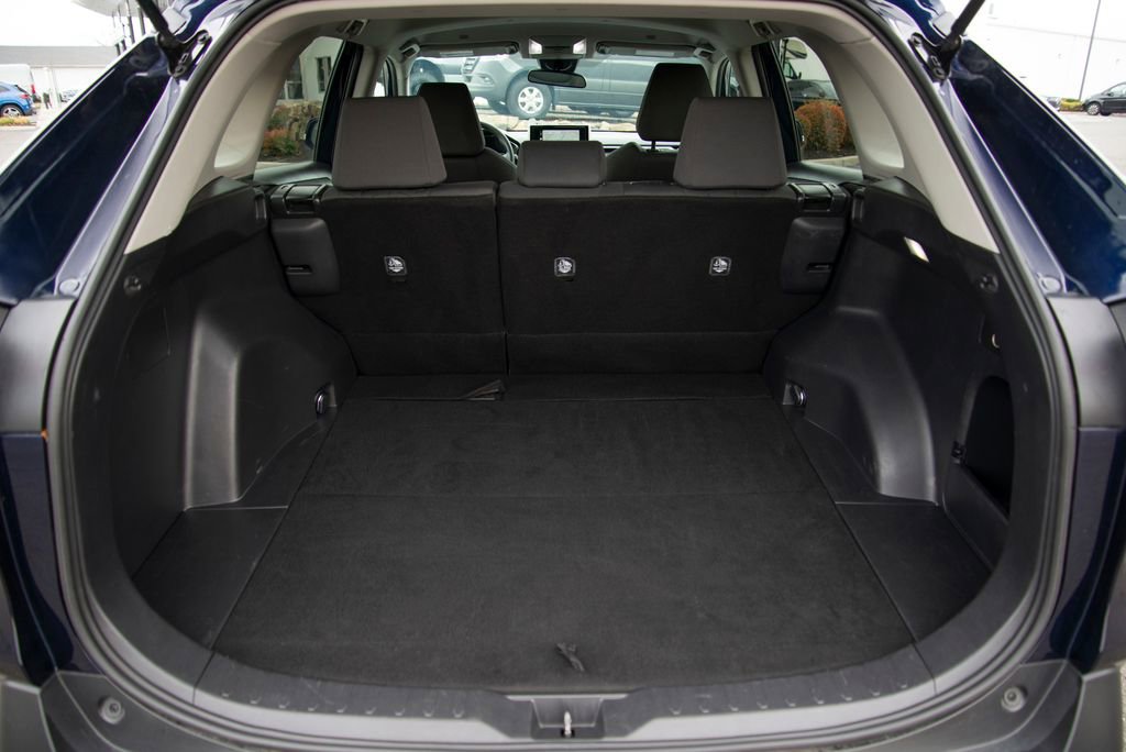 Used 2024 Toyota RAV4 XLE image 24