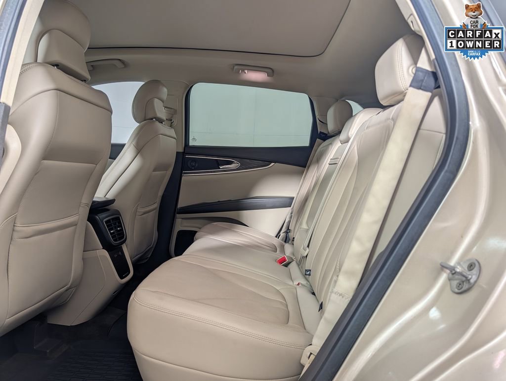 Used 2017 Lincoln MKX Reserve w/ Lincoln MKX Climate Package image 14