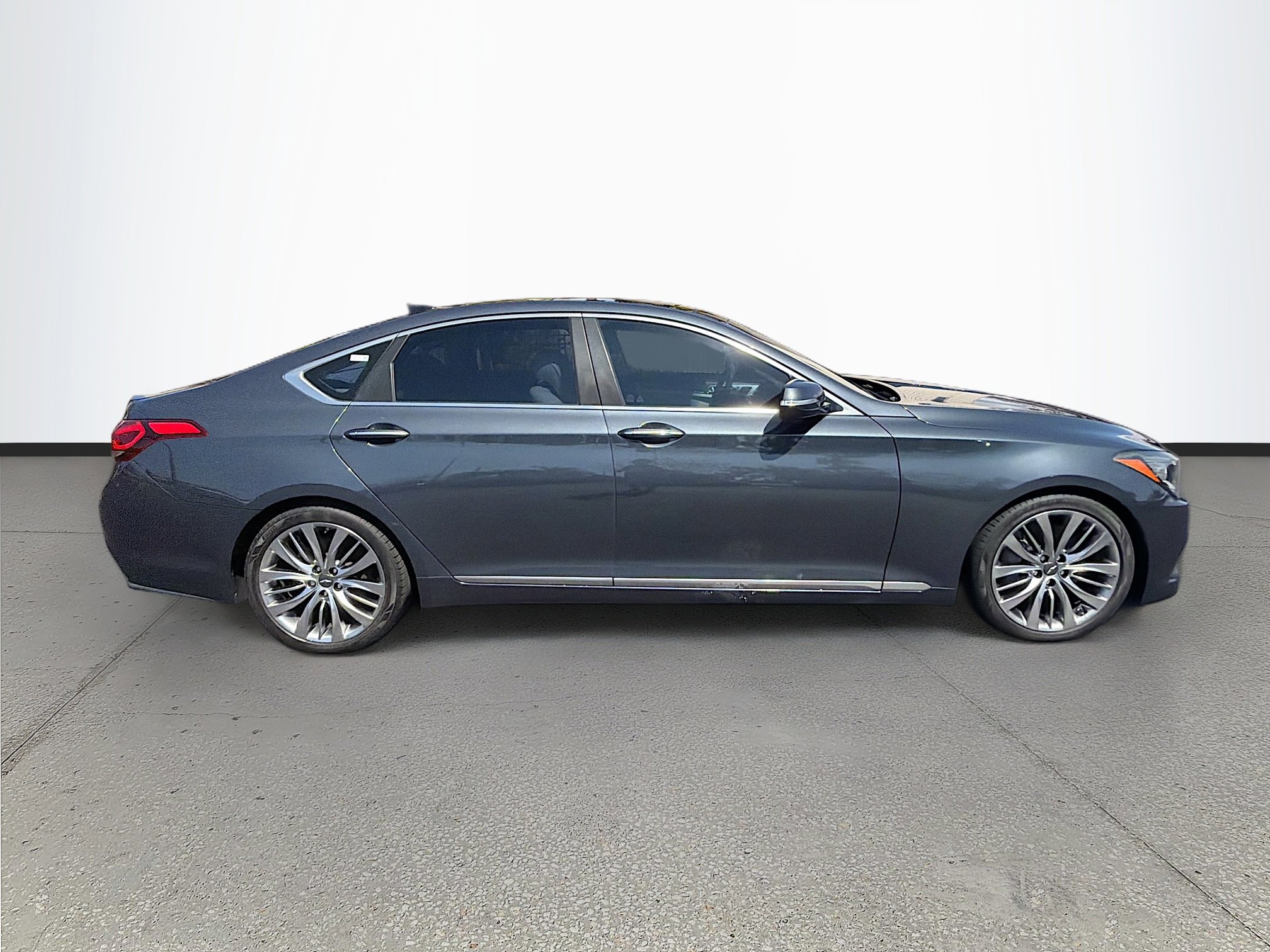 Used 2017 Genesis G80 5.0 Ultimate image 2