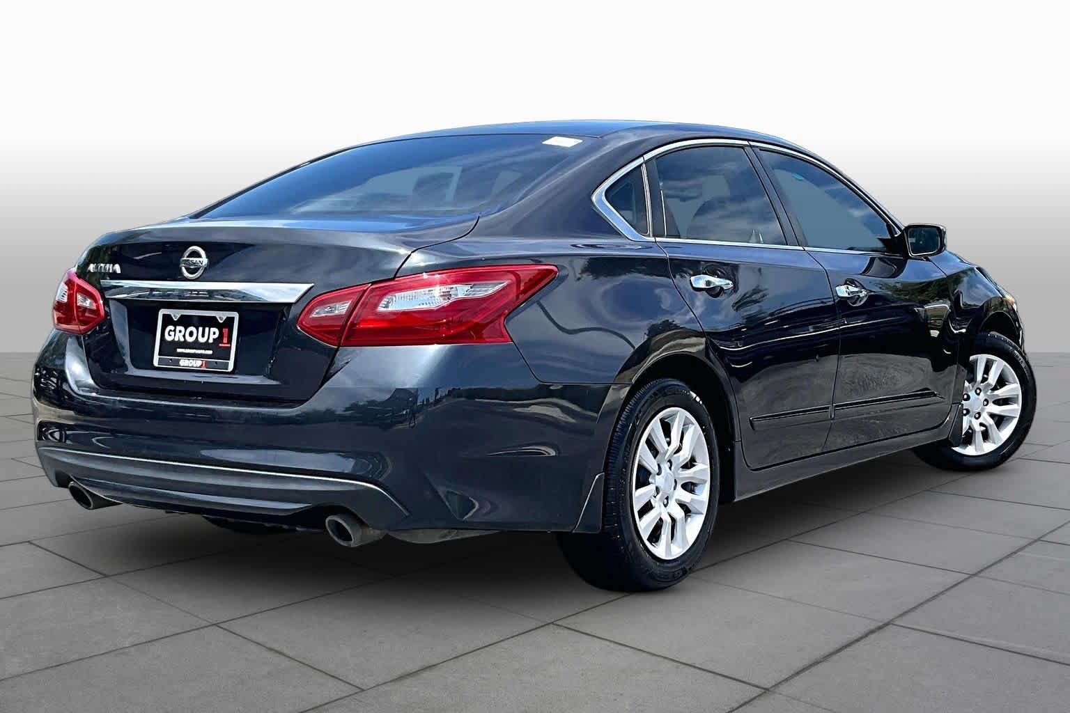Used 2018 Nissan Altima 2.5 S w/ S Convenience Package FWD image 13