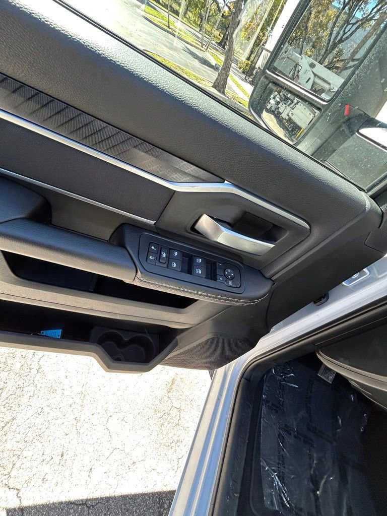 Used 2025 RAM 2500 Big Horn image 31