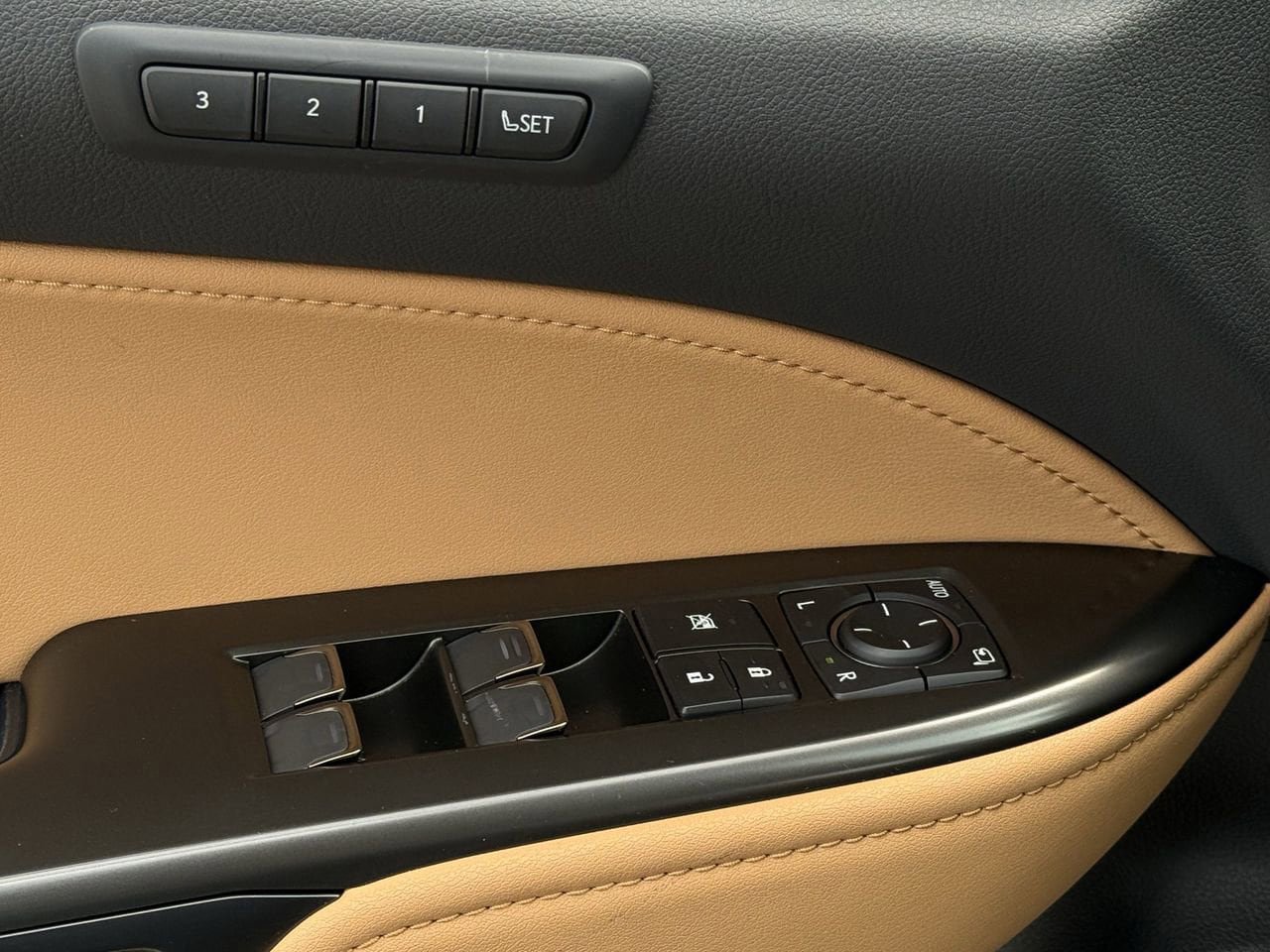 Used 2025 Lexus NX 350 AWD w/ Accessory Package (2T) image 21