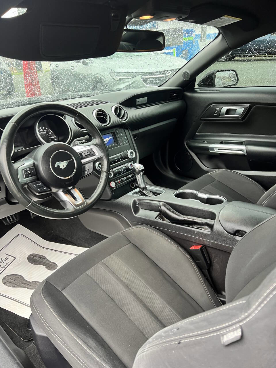 Used 2019 Ford Mustang Coupe image 9