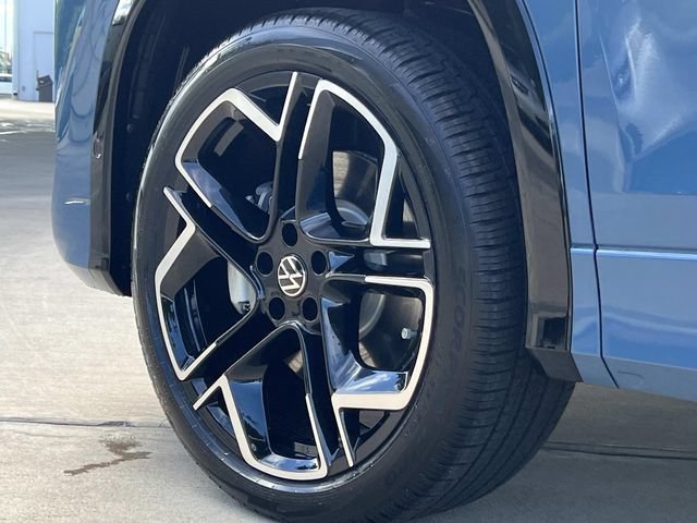 New 2026 Volkswagen Tiguan SEL R-Line AWD/4WD image 6