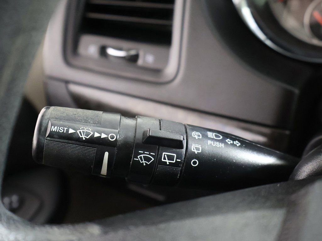 Used 2016 Dodge Grand Caravan American Value Package image 27