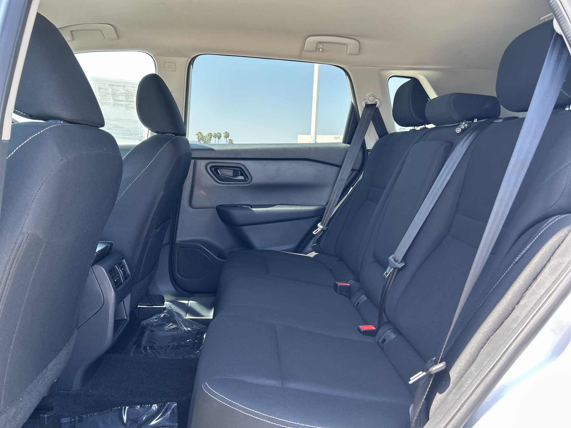 Used 2024 Nissan Rogue S AWD/4WD image 24