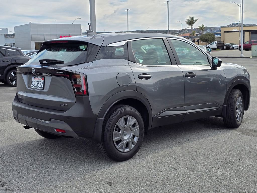Used 2025 Nissan Kicks S image 7