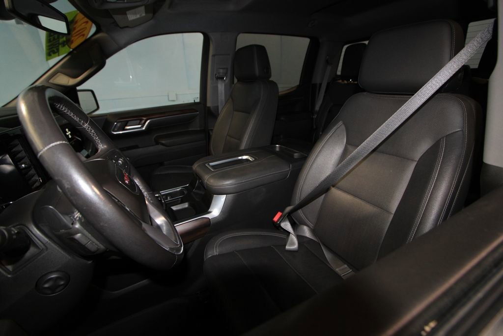 Used 2022 GMC Sierra 1500 SLT w/ SLT Premium Plus Package AWD/4WD image 4