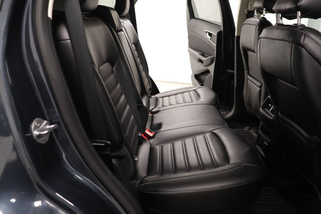 Used 2024 Ford Edge SEL w/ Convenience Package AWD/4WD image 32