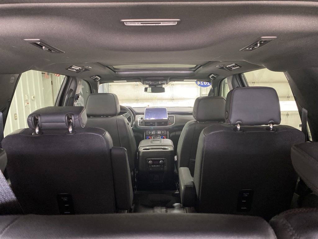 Used 2024 Chevrolet Suburban RST w/ Luxury Package AWD/4WD image 19