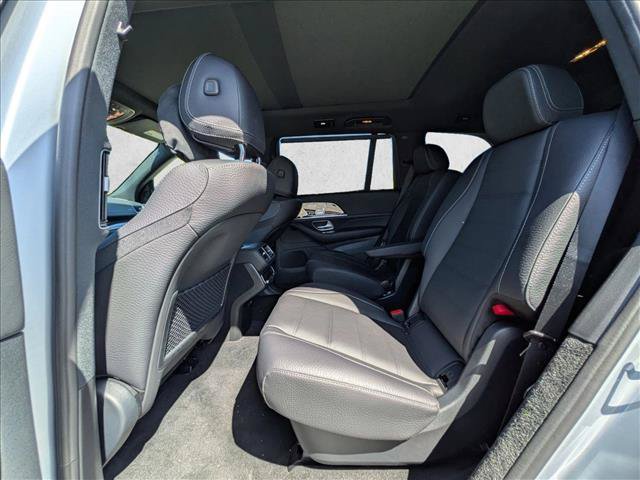 New 2026 Mercedes-Benz GLS 580 4MATIC image 16