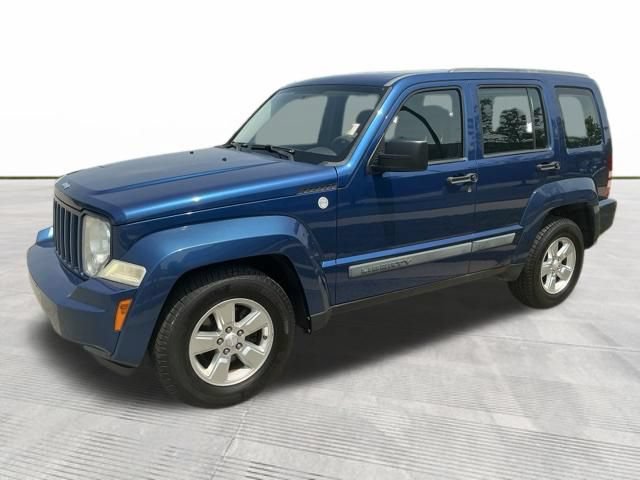 Used 2010 Jeep Liberty Sport AWD/4WD image 3