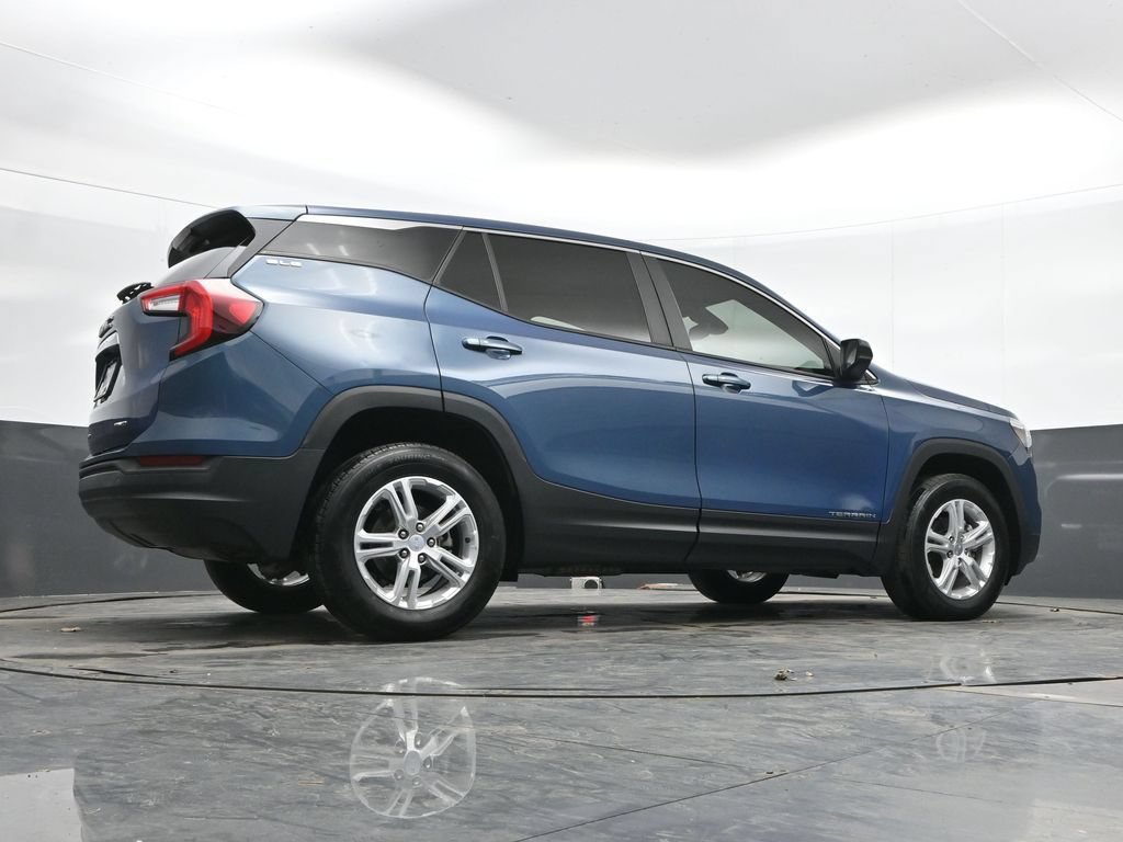 Used 2024 GMC Terrain SLE AWD/4WD image 45