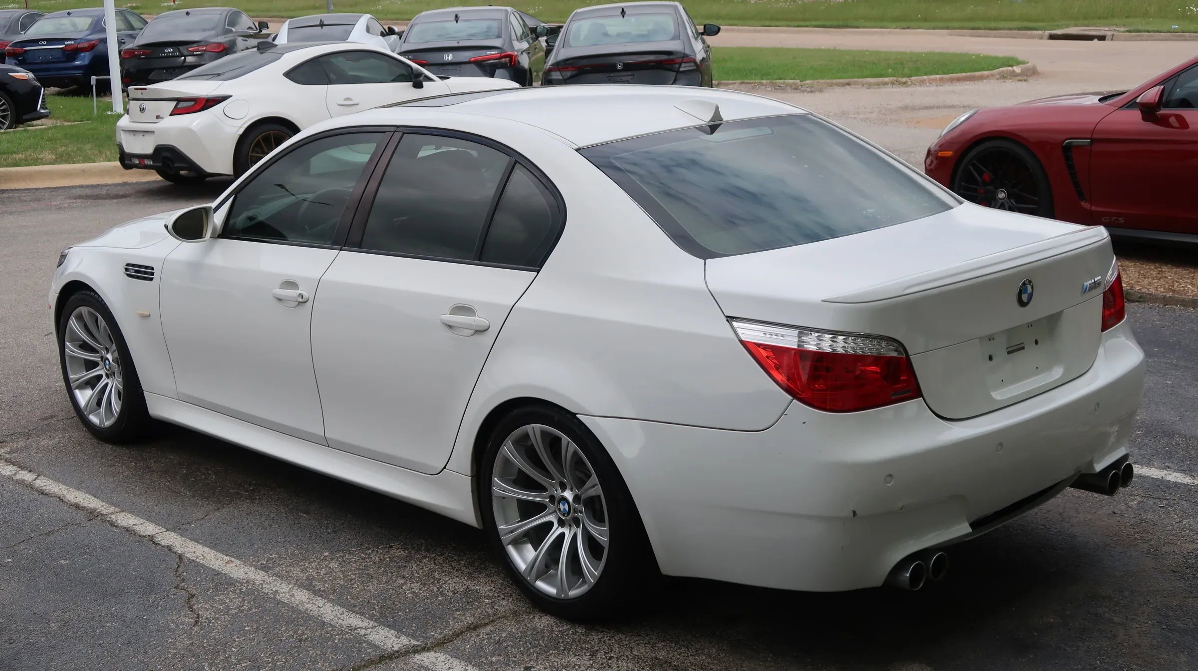 Used 2008 BMW M5 RWD image 12