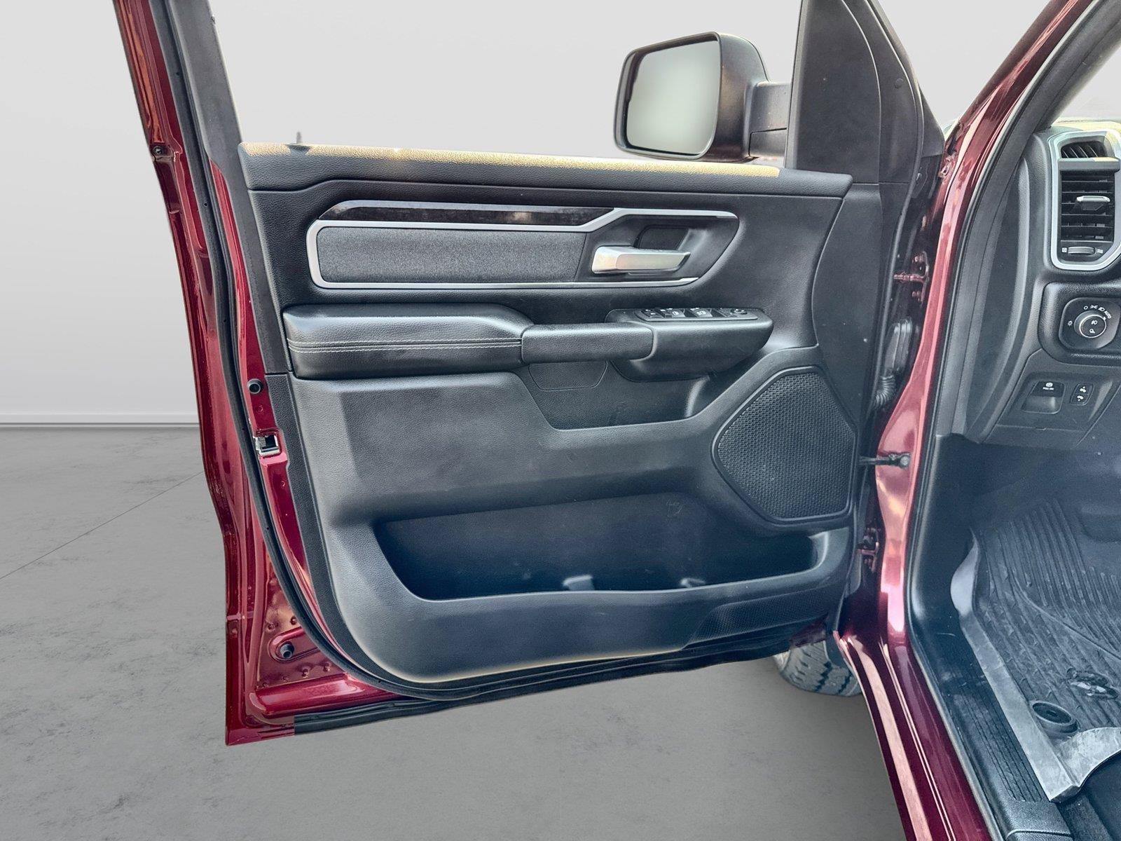 Used 2022 RAM 1500 Big Horn AWD/4WD image 10