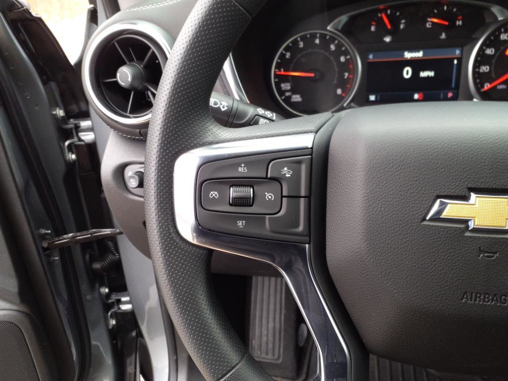 New 2025 Chevrolet Blazer LT w/ Convenience Package image 12