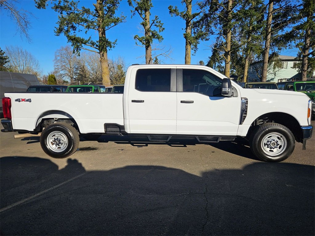 Used 2024 Ford F250 XL w/ XL Chrome Package image 8