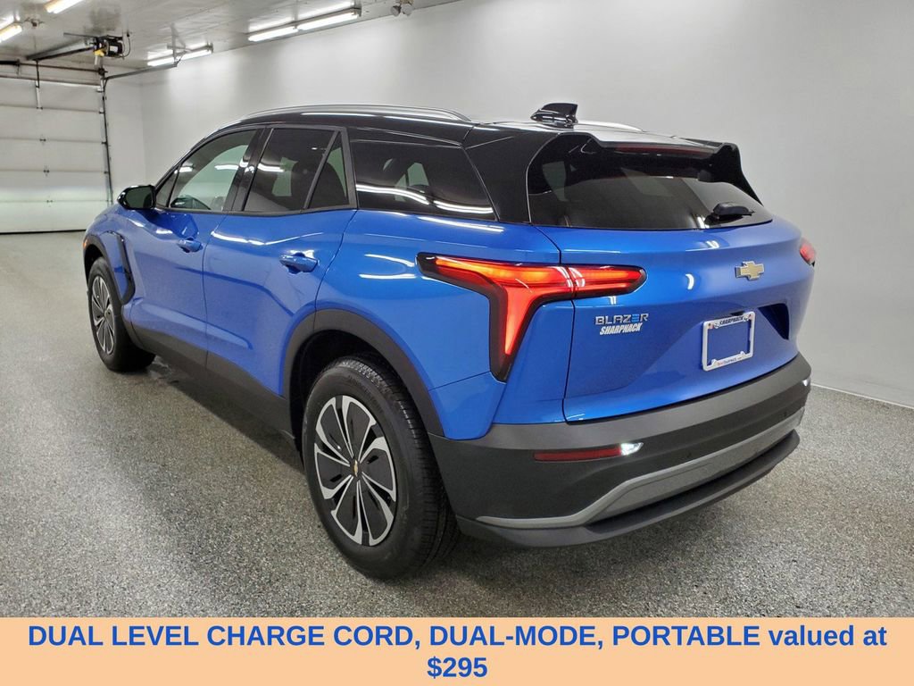 Used 2025 Chevrolet Blazer EV LT FWD image 7