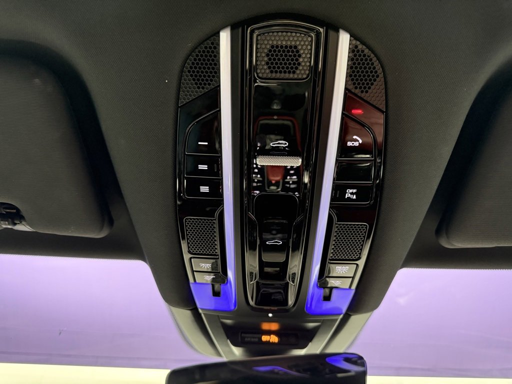 Used 2019 Porsche Cayenne S image 37