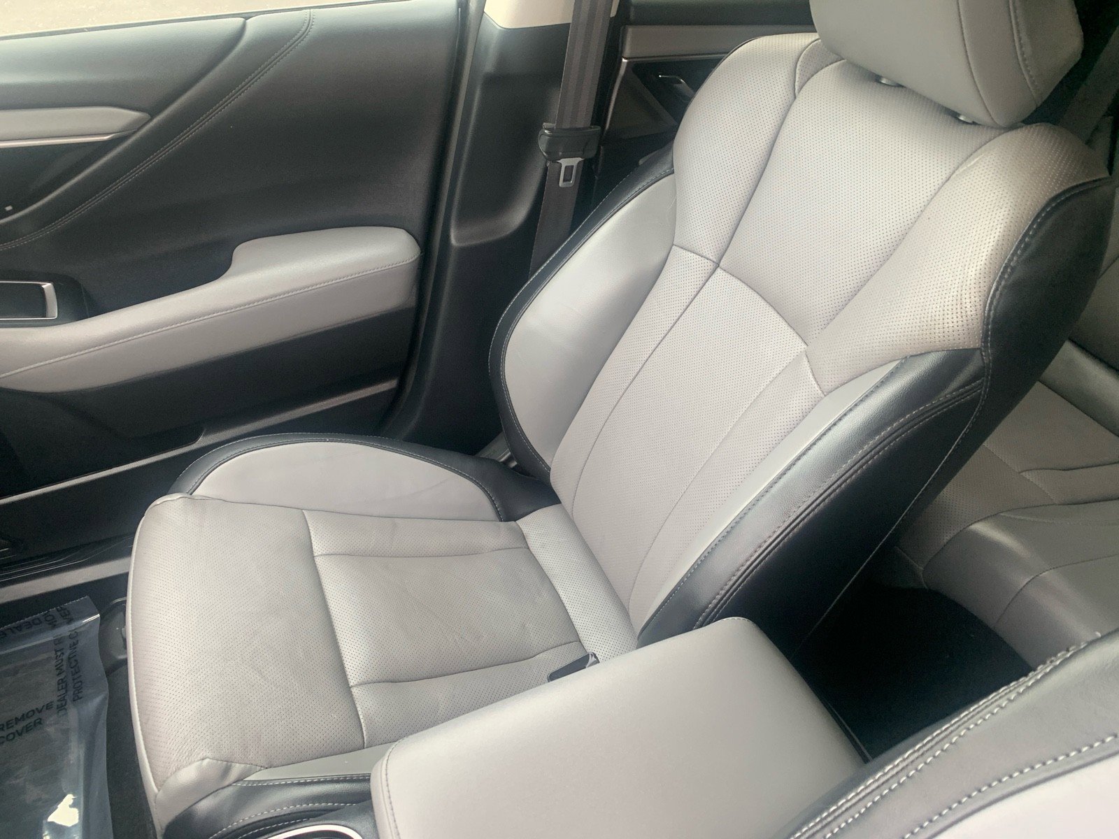 Used 2023 Subaru Outback Limited image 8