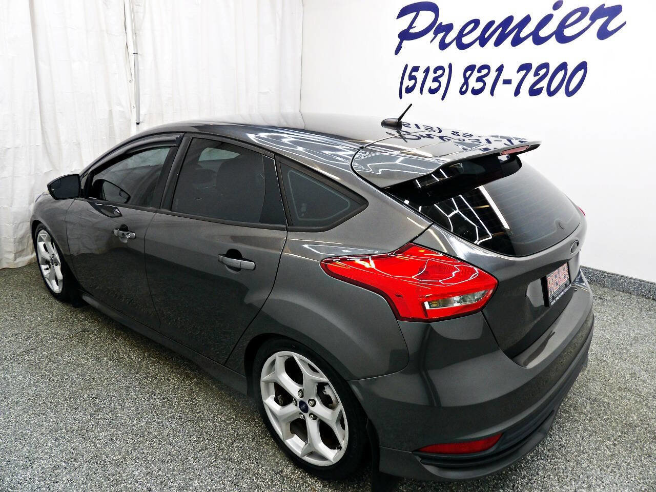 Used 2016 Ford Focus ST image 4