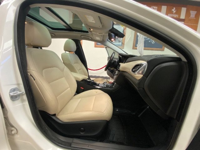 Used 2018 INFINITI QX30 Premium w/ Navigation Package AWD/4WD image 15