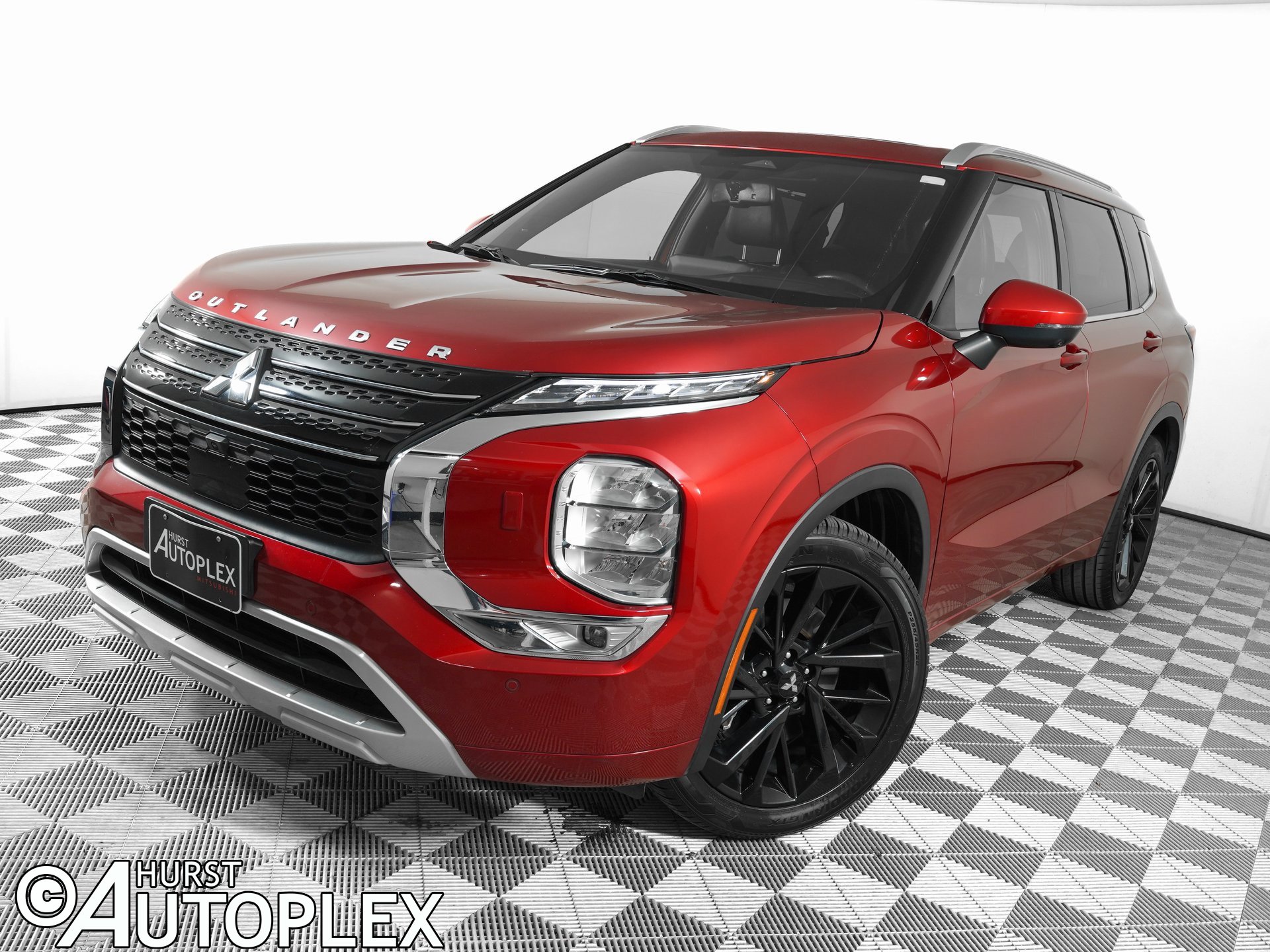 Used 2022 Mitsubishi Outlander SEL image 1