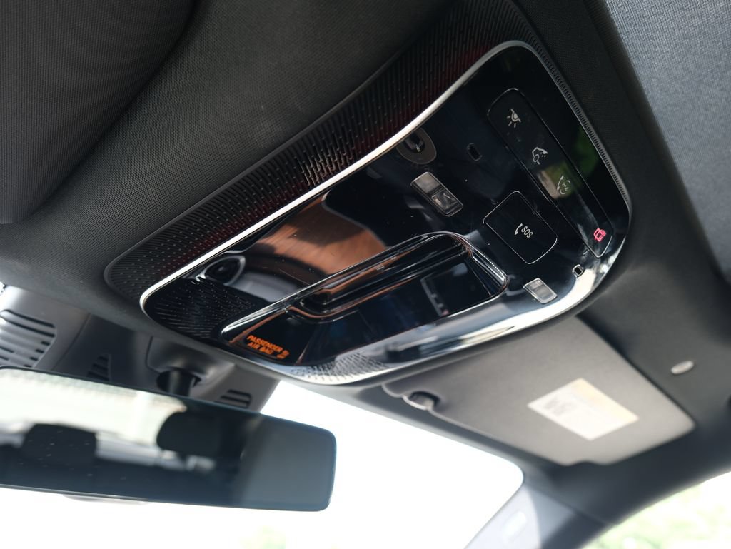 Used 2023 Mercedes-Benz GLC 300 image 18