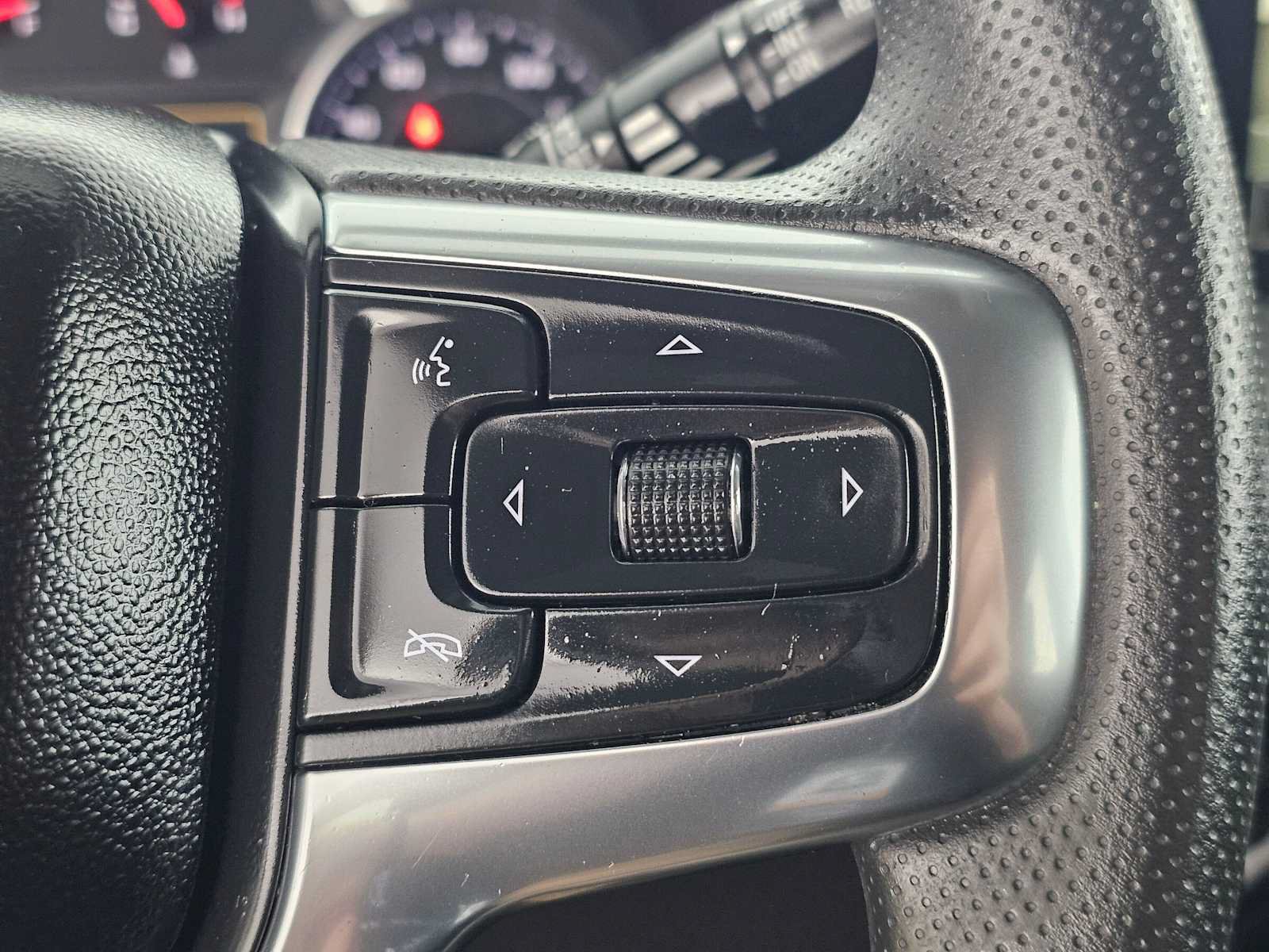 Used 2023 Chevrolet Blazer LT FWD image 29
