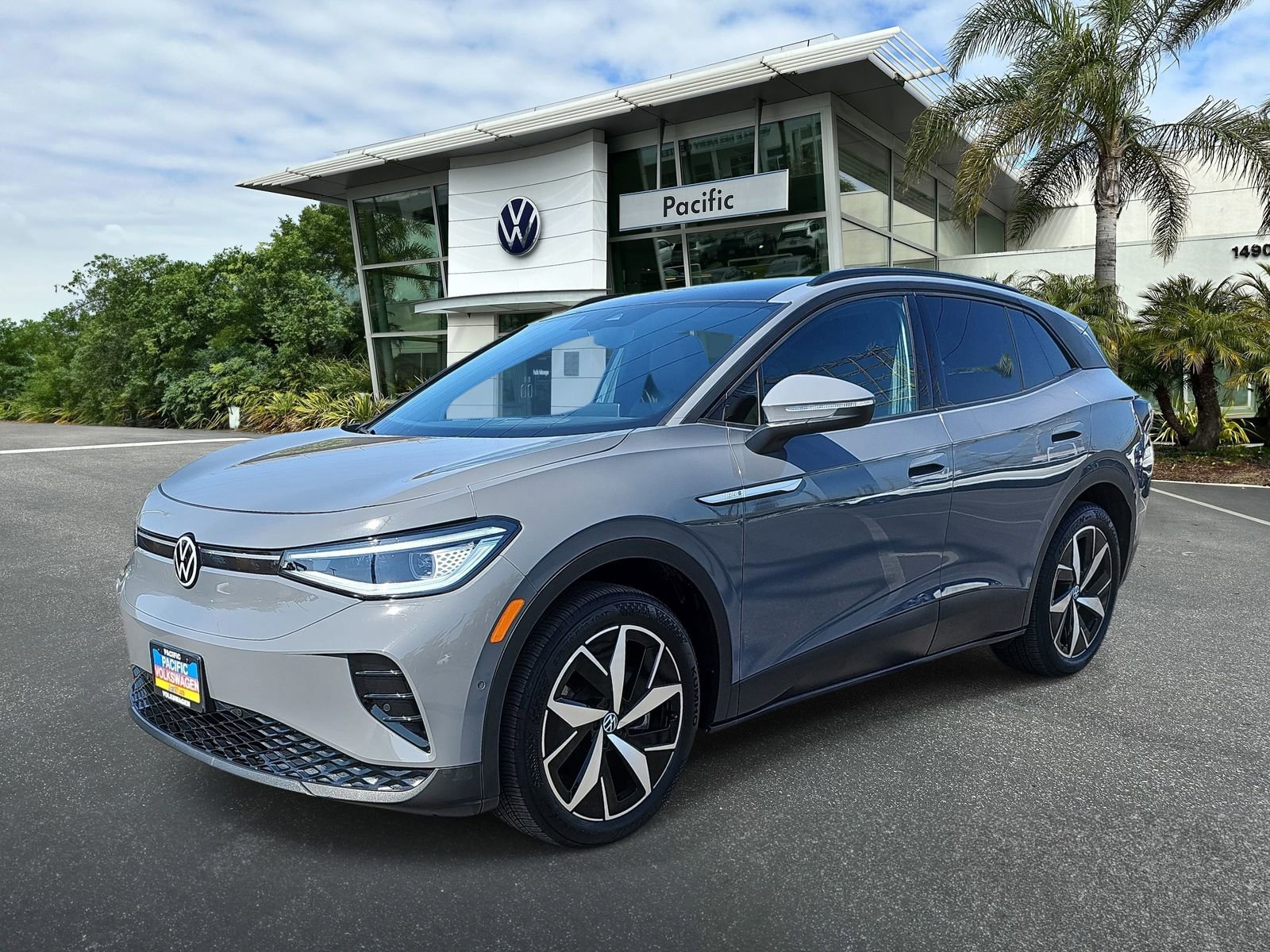 Certified 2023 Volkswagen ID.4 S RWD image 1