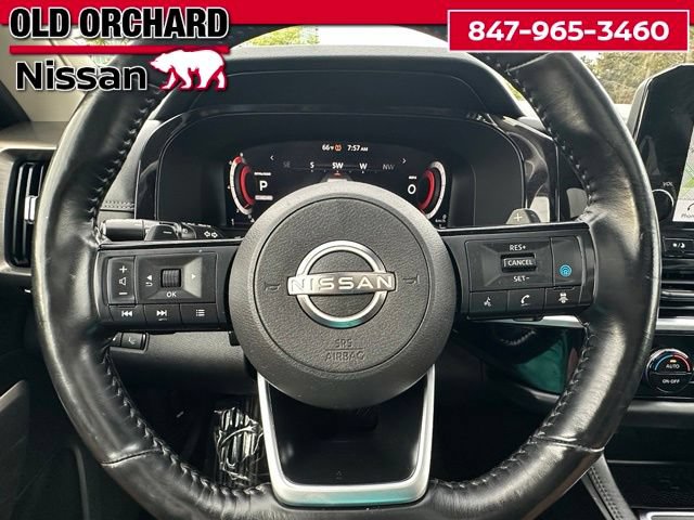 Used 2022 Nissan Pathfinder Platinum w/ Lighting Package (N92) FWD image 20