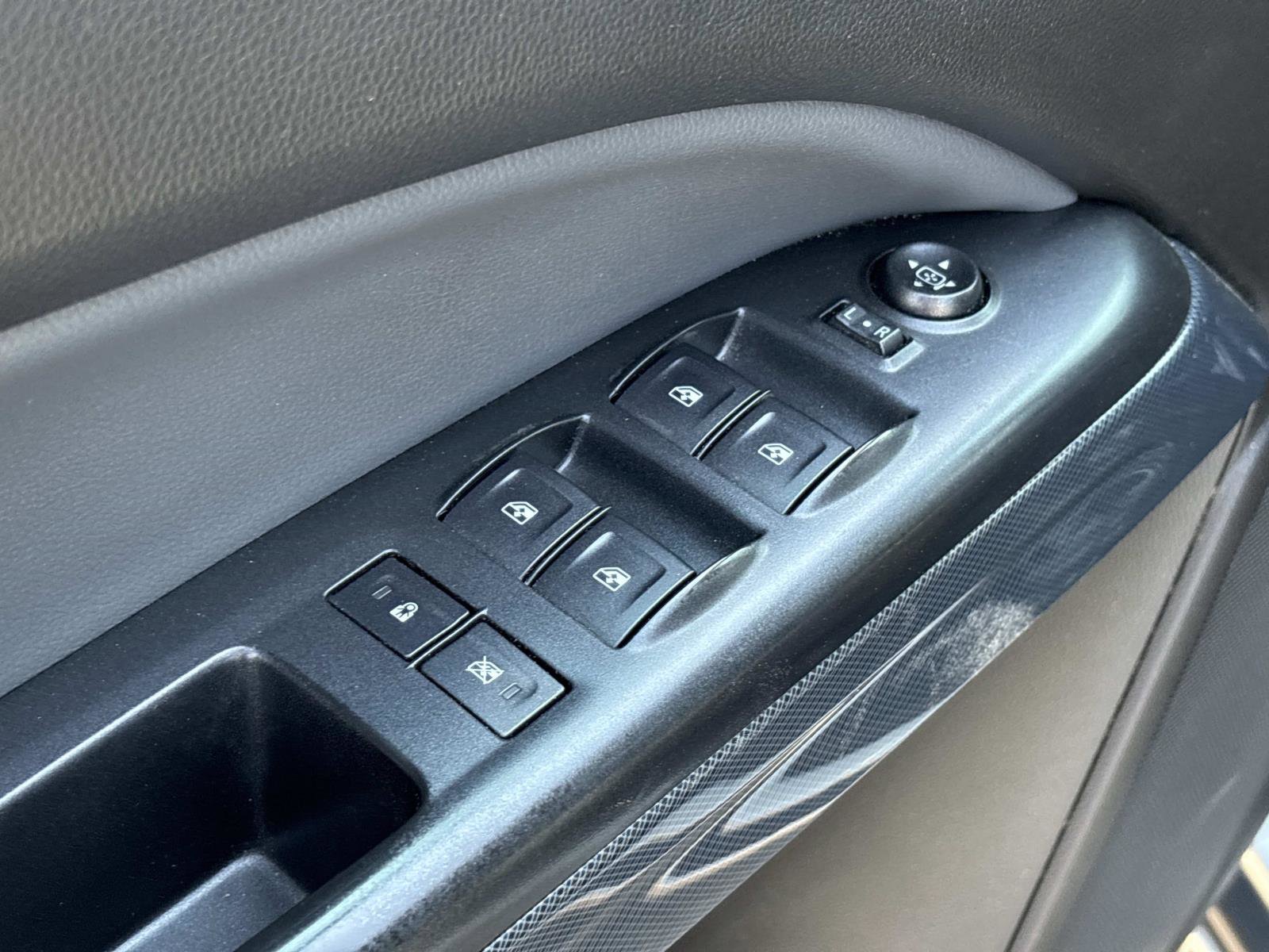 Used 2016 Chevrolet Colorado Z71 RWD image 13