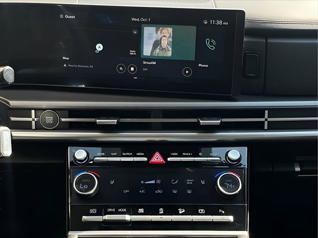 Used 2025 Hyundai Santa Fe XRT image 10