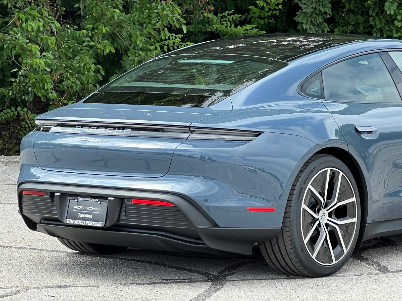 New 2026 Porsche Taycan AWD/4WD image 10