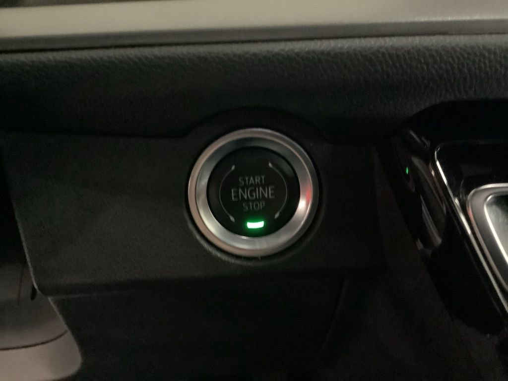 Used 2024 Chevrolet Traverse LT w/ Midnight/Sport Edition image 19