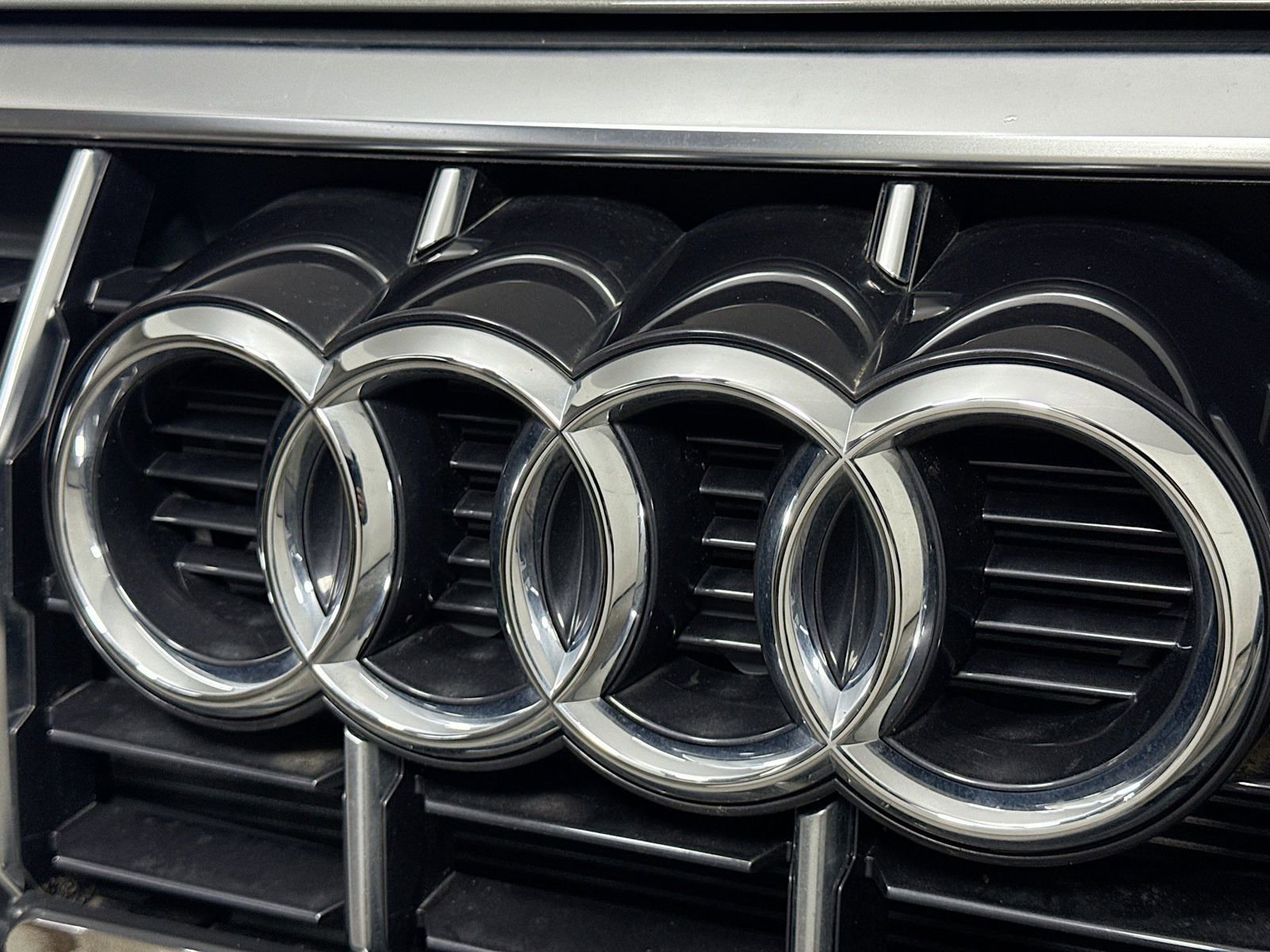 Used 2023 Audi Q3 2.0T Premium w/ Convenience Package AWD/4WD image 30