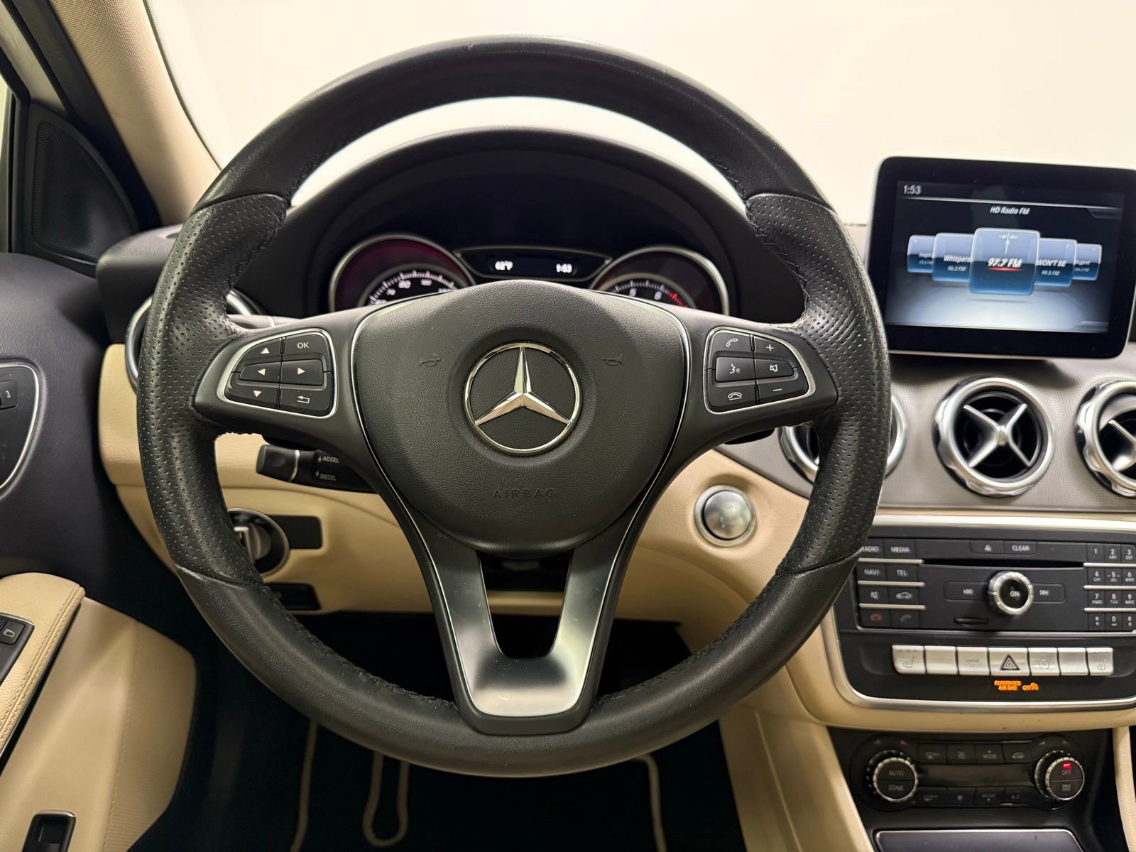 Used 2018 Mercedes-Benz GLA 250 image 23