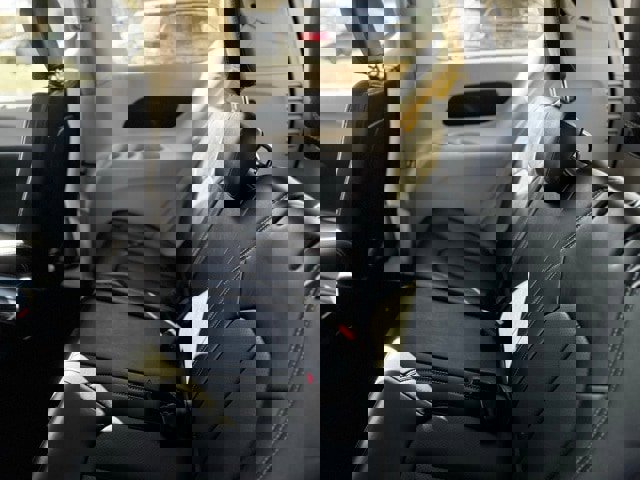 Used 2024 Chrysler Pacifica Touring-L image 17