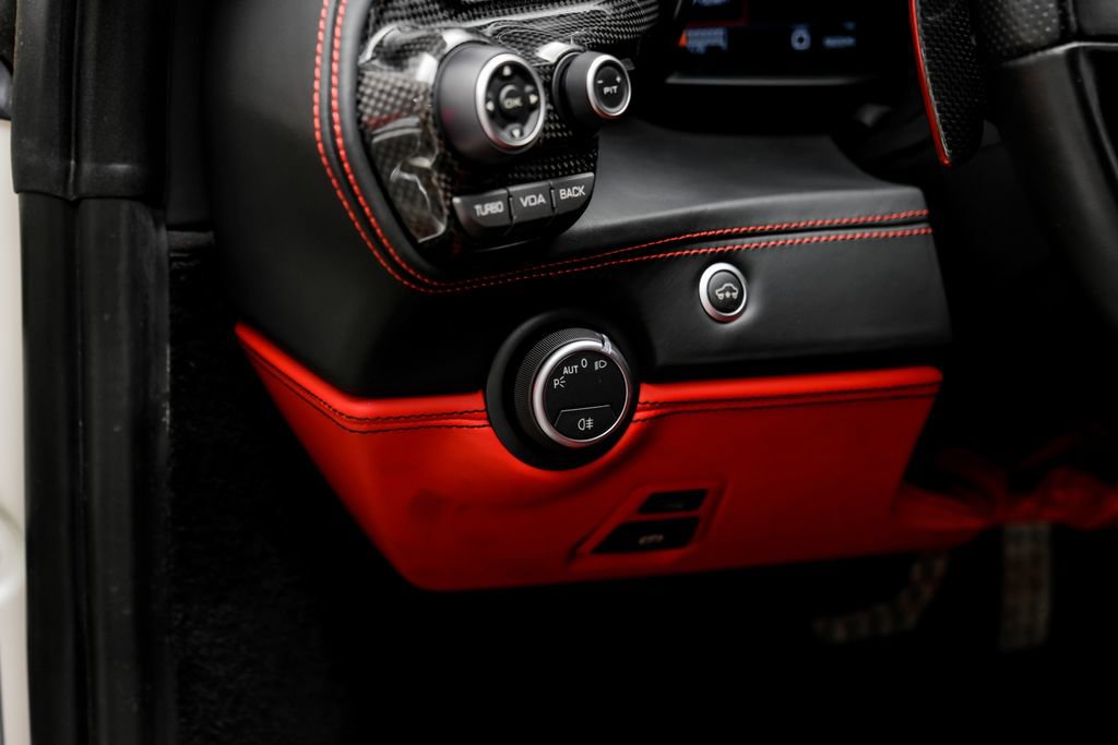 Used 2018 Ferrari 488 Spider RWD image 31