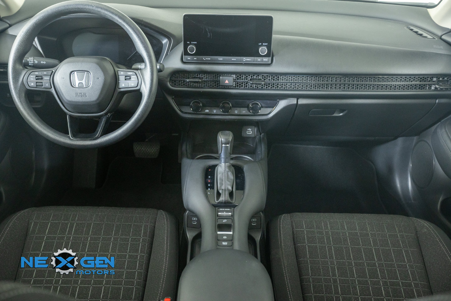 Used 2024 Honda HR-V LX image 4