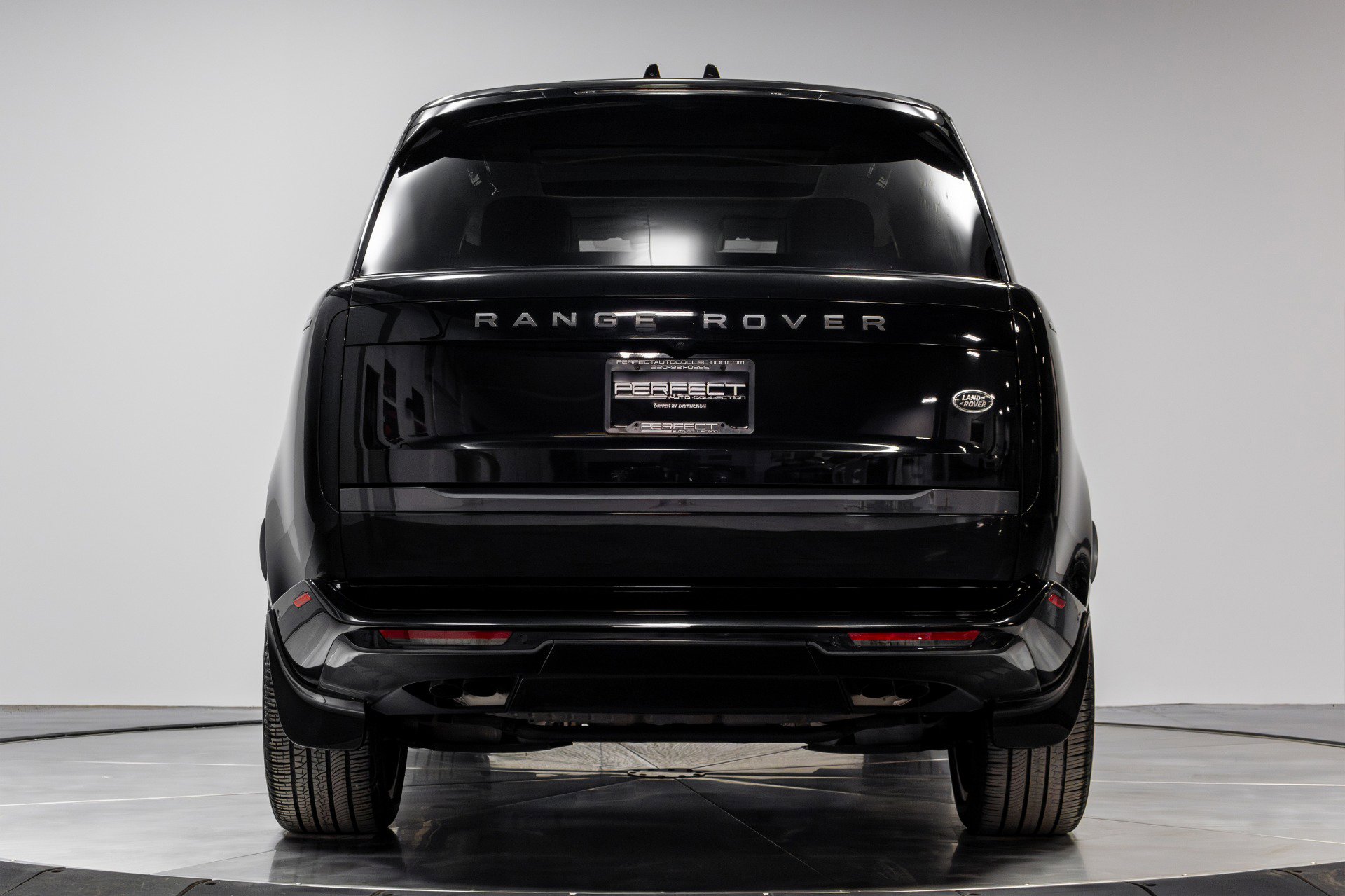 Used 2023 Land Rover Range Rover Autobiography image 43