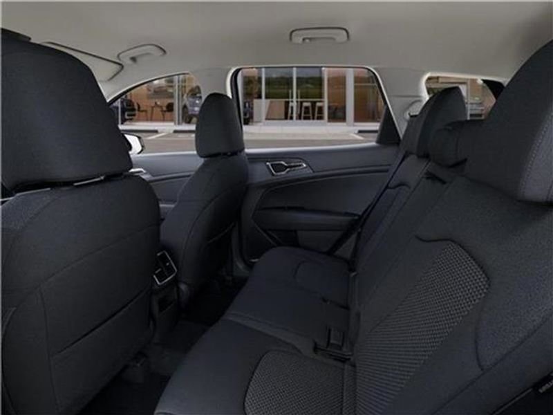 New 2026 Kia Sportage LX image 18