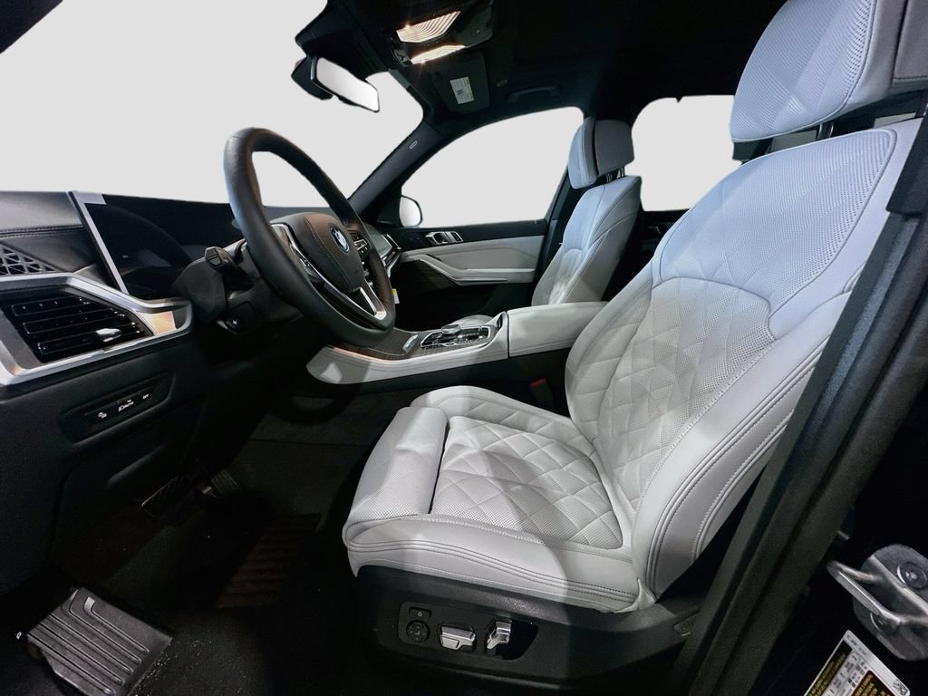 New 2026 BMW X5 xDrive50e w/ Executive Package AWD/4WD image 22