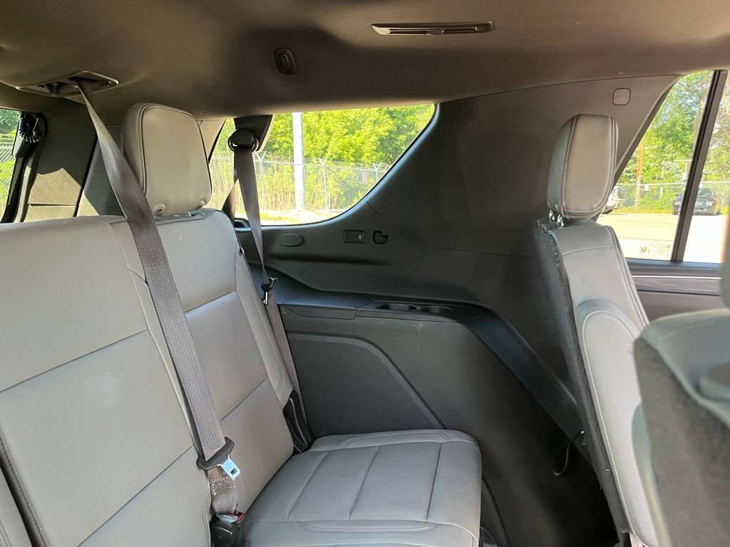 Used 2023 GMC Yukon SLT AWD/4WD image 37