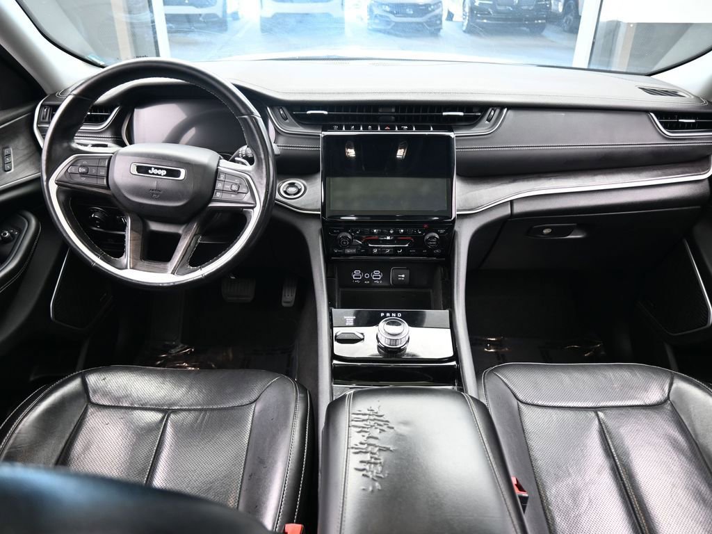 Used 2021 Jeep Grand Cherokee L Limited w/ Luxury Tech Group II image 40